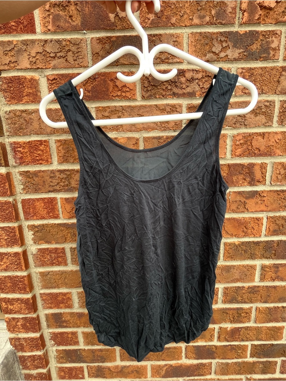 Club Monaco Black Women's Scoop Neck Tank Top